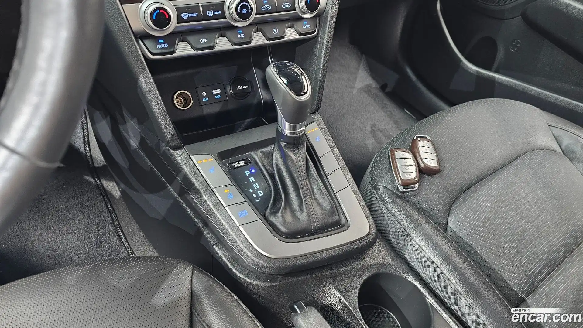 AVANTE Hyundai 2019.2-INNER-009
