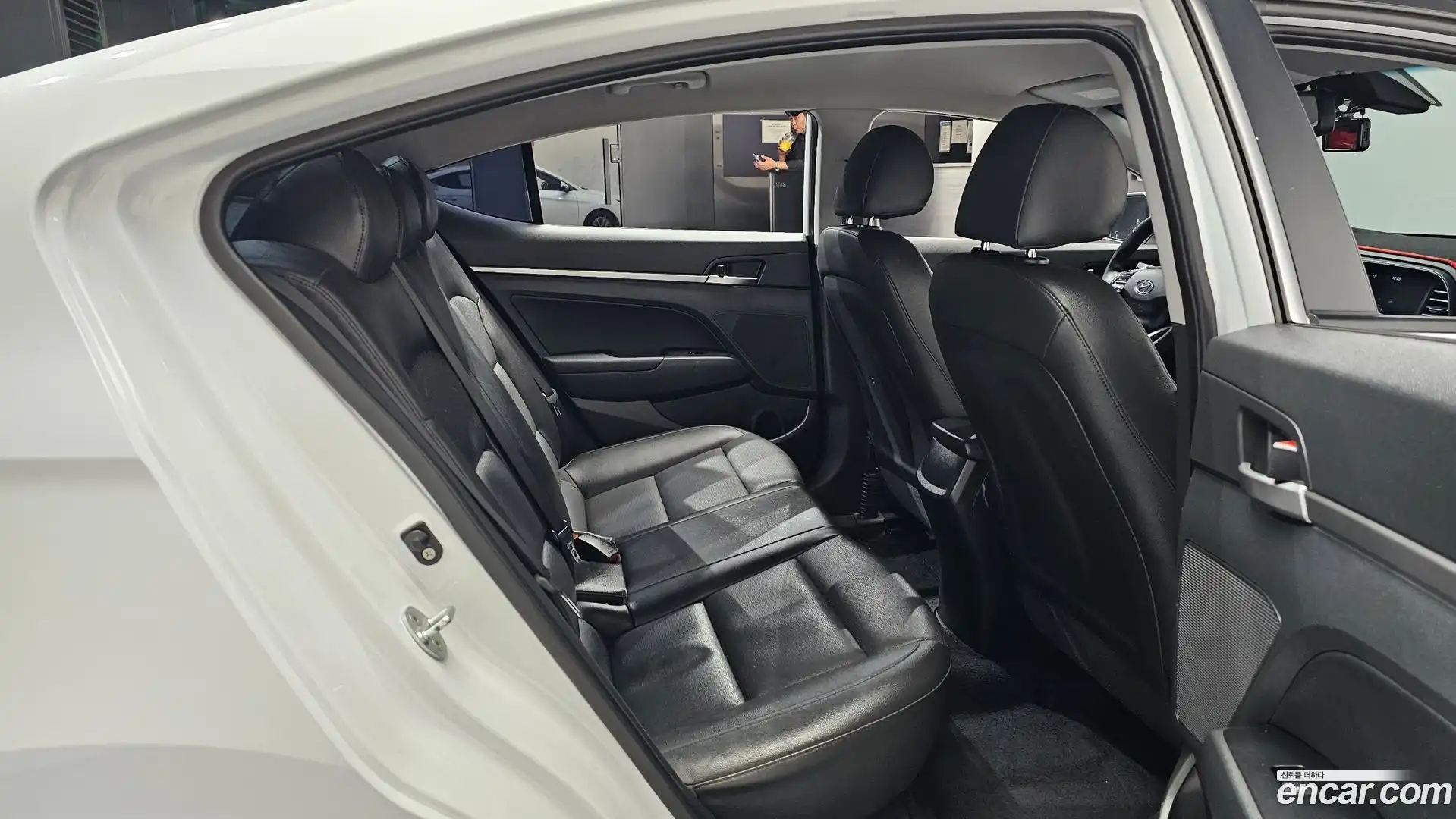AVANTE Hyundai 2019.2-OPTION-015