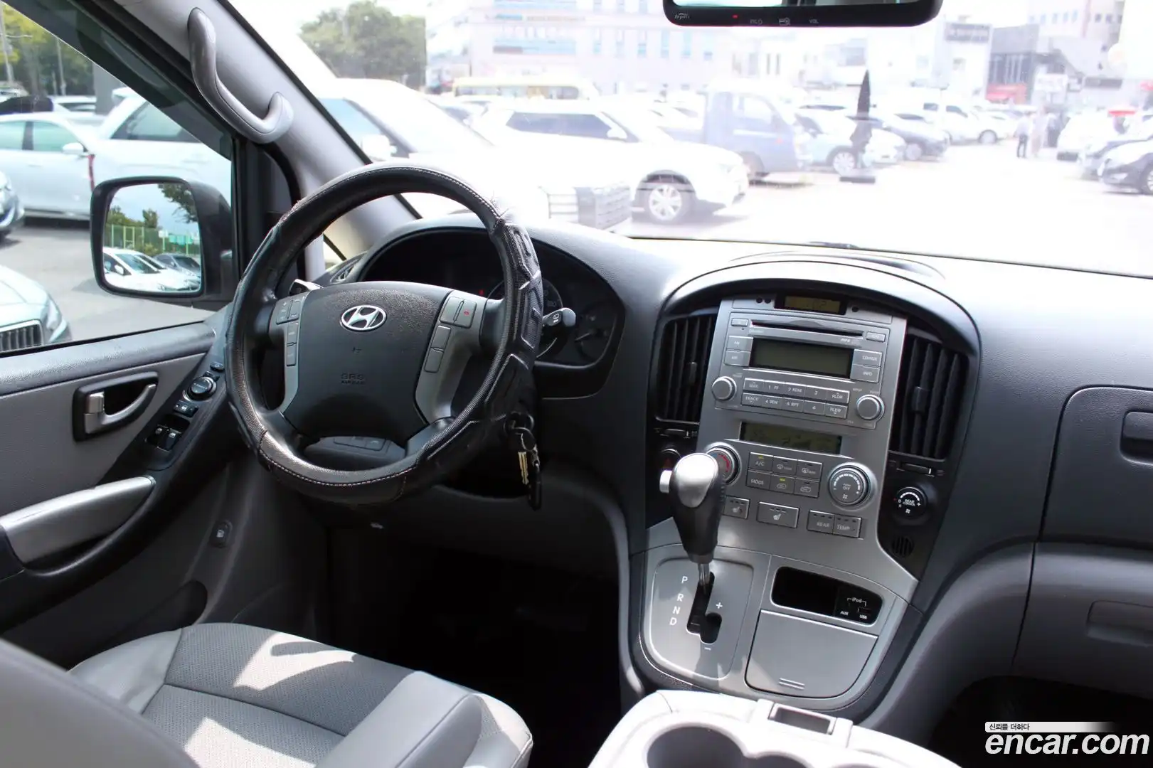 Starex Hyundai 2015.7-INNER-007
