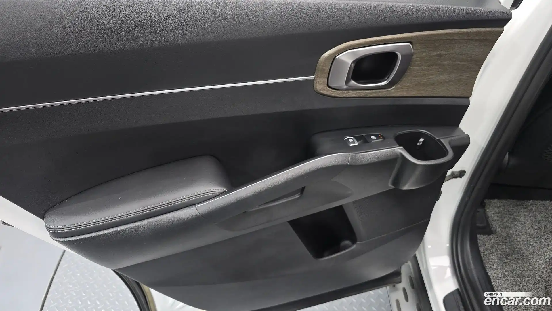 Sorento Kia 2020.5-INNER-035