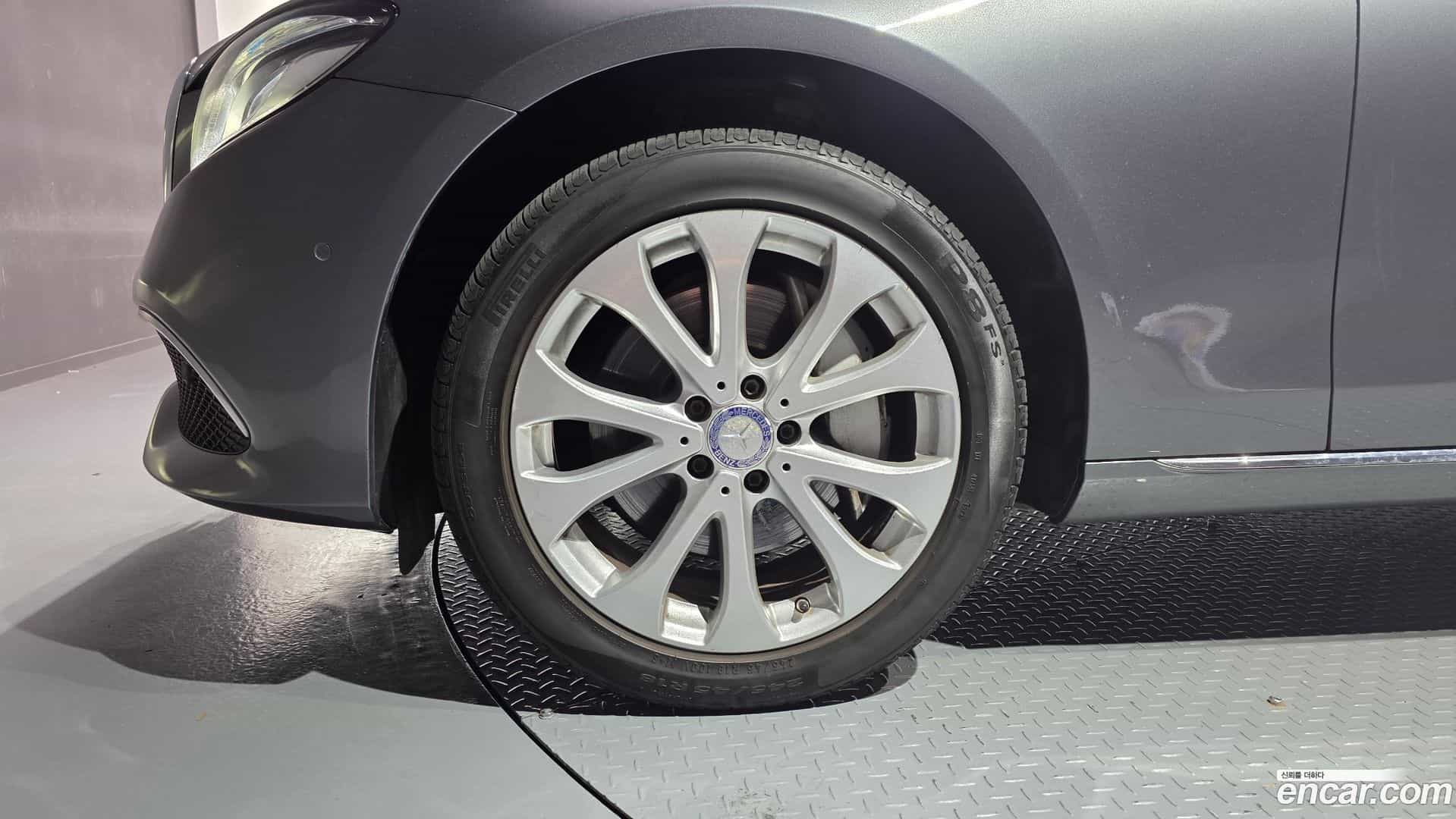 E-Class Mercedes-Benz 2017.1-OUTER-005