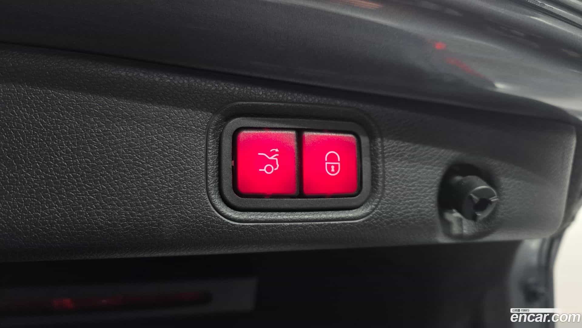 E-Class Mercedes-Benz 2017.1-OPTION-023
