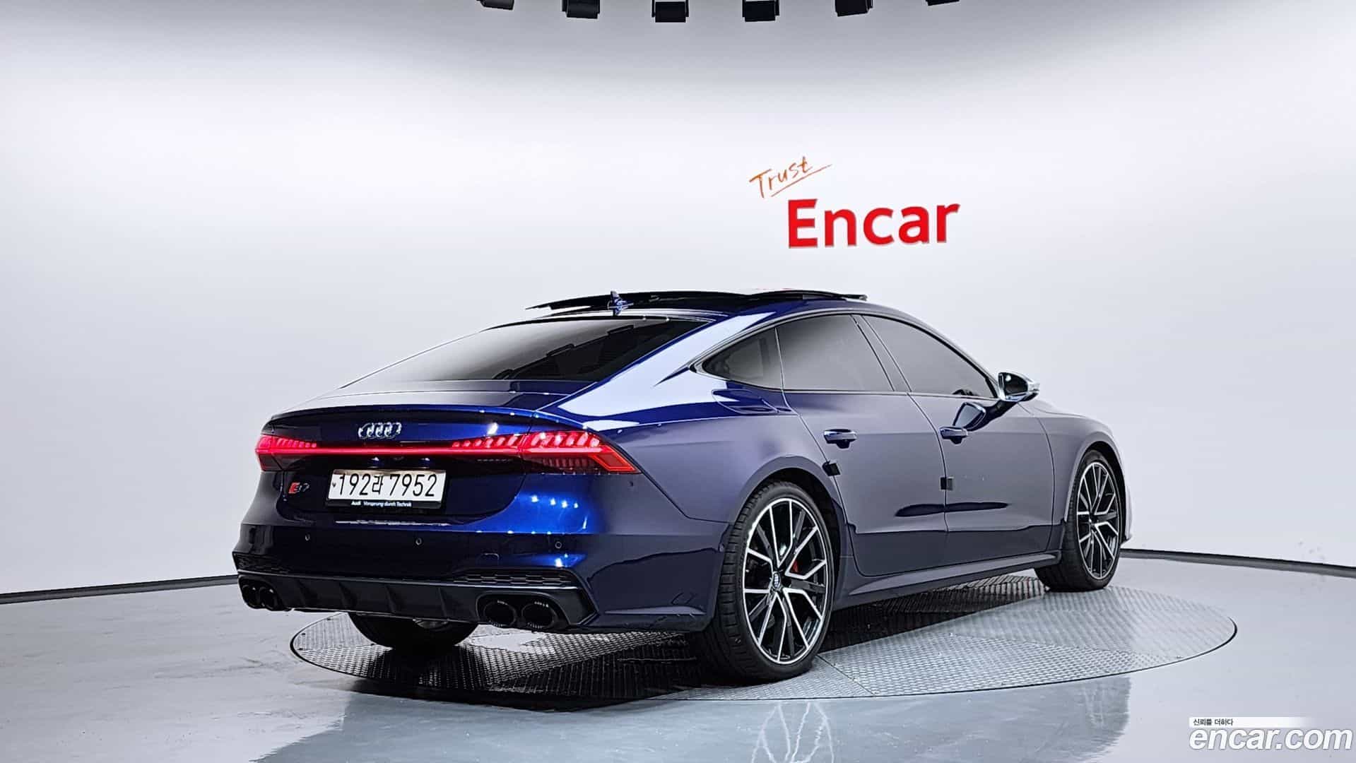 S7 Audi 2021.11-OUTER-002