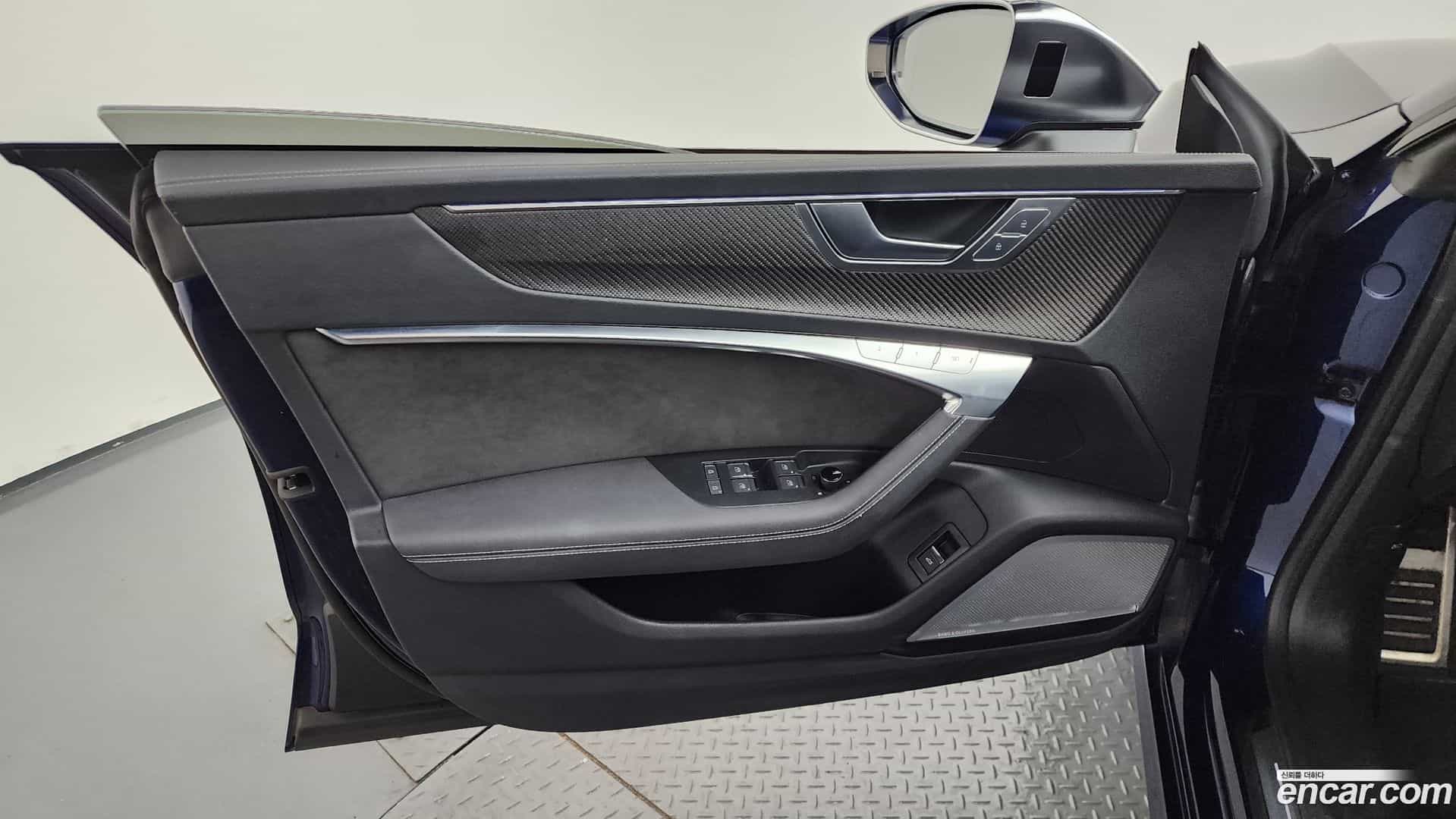 S7 Audi 2021.11-INNER-034