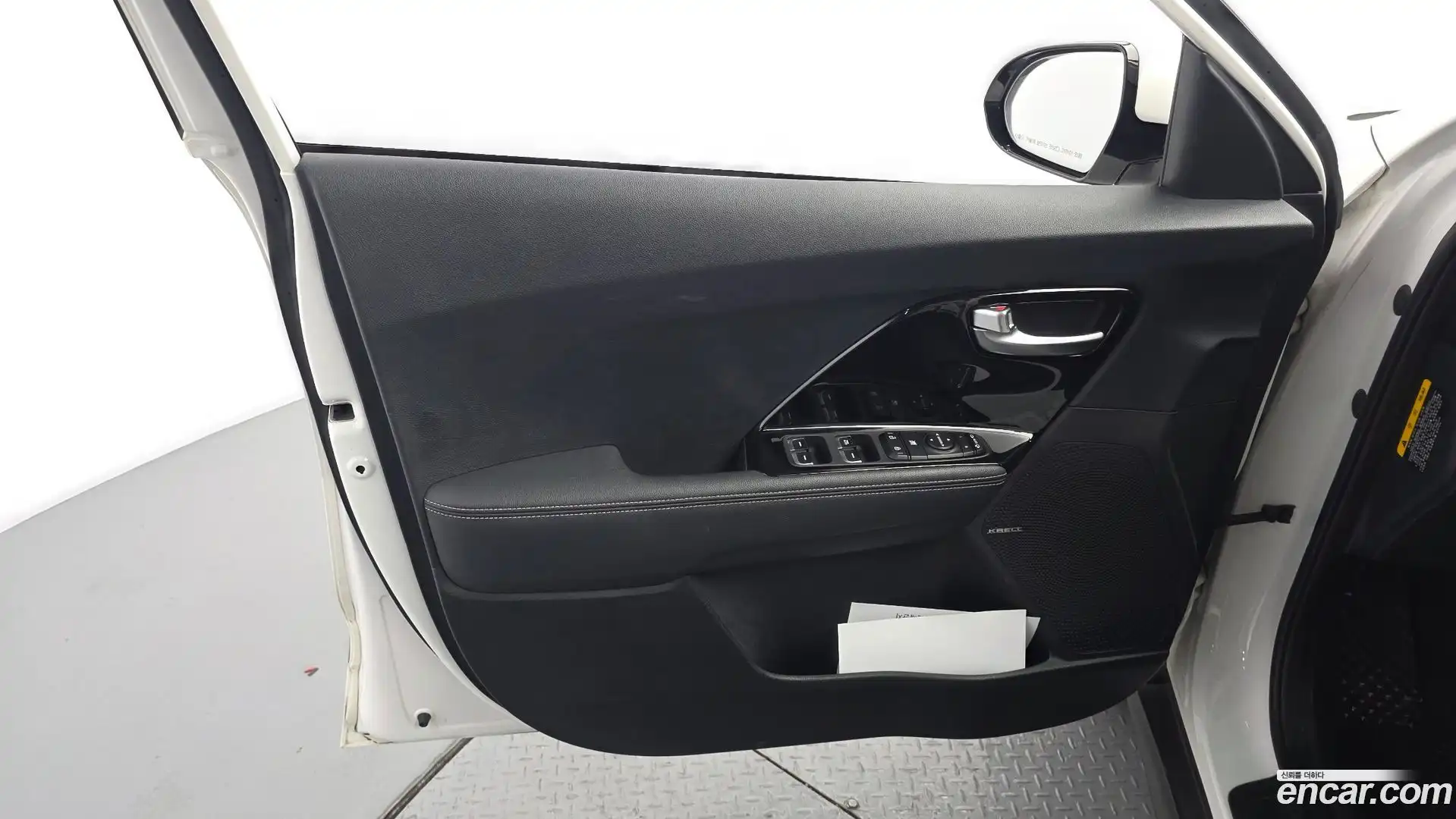 Niro Kia 2020.3-INNER-034