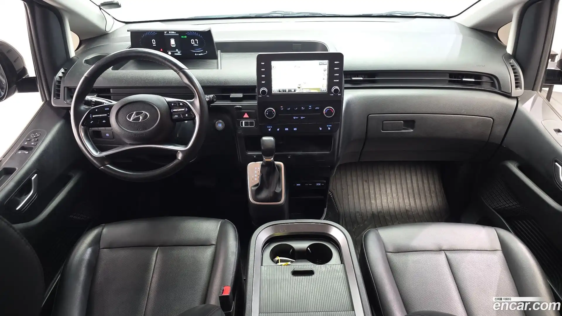 Staria Hyundai 2022.0-INNER-007