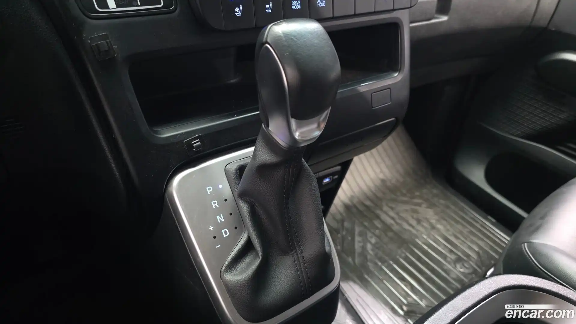 Staria Hyundai 2022.0-INNER-009