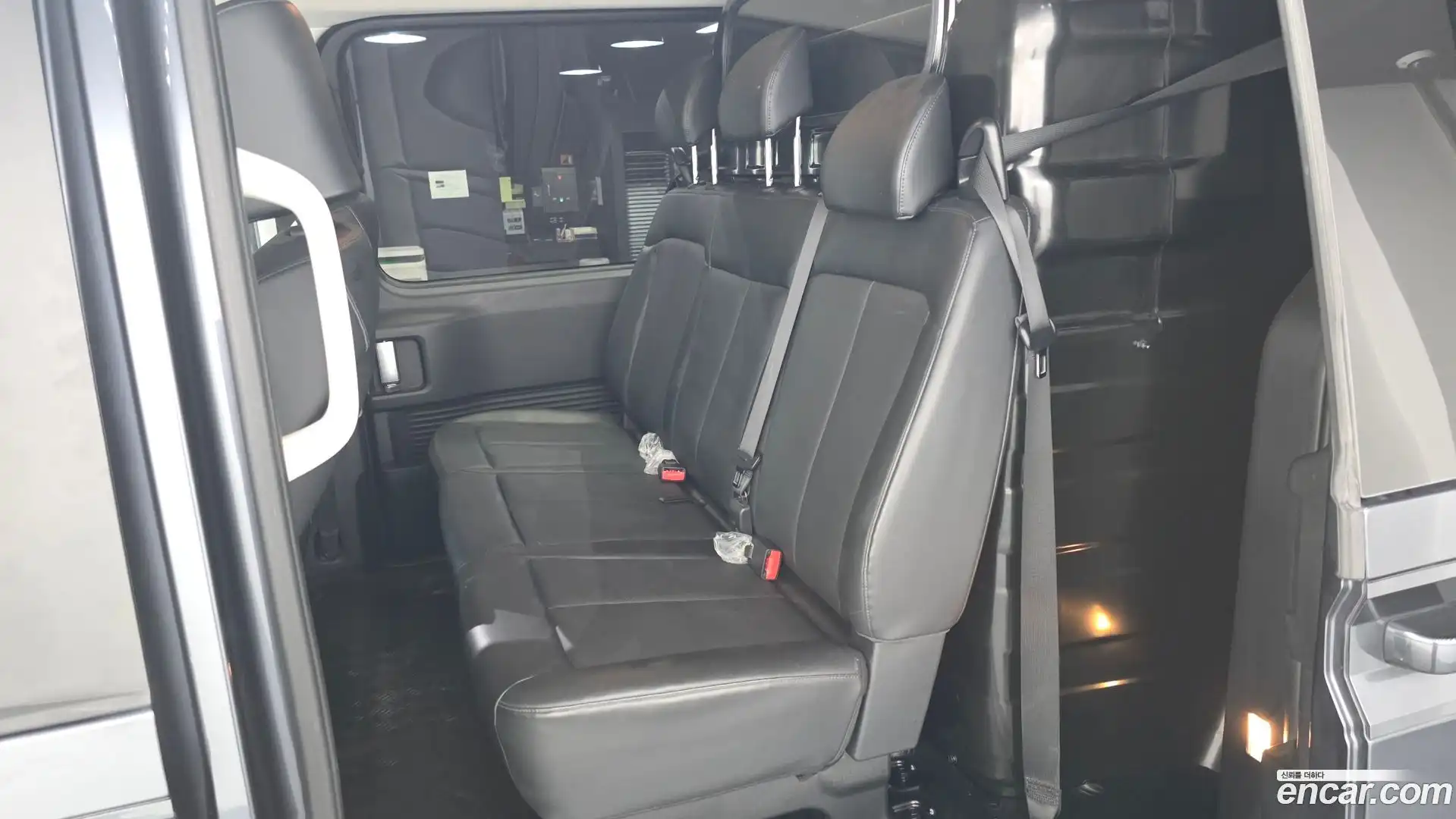 Staria Hyundai 2022.0-OPTION-015