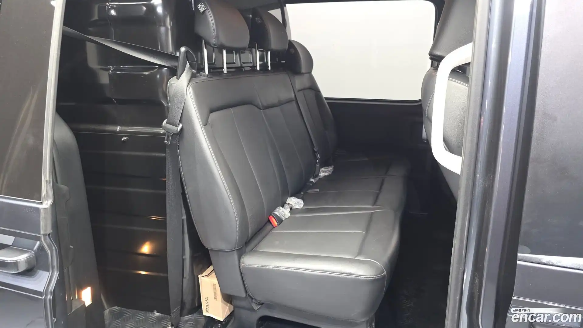 Staria Hyundai 2022.0-OPTION-016
