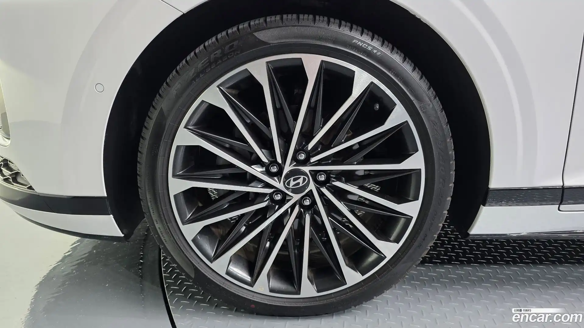 Grandeur Hyundai 2025.3-OUTER-005