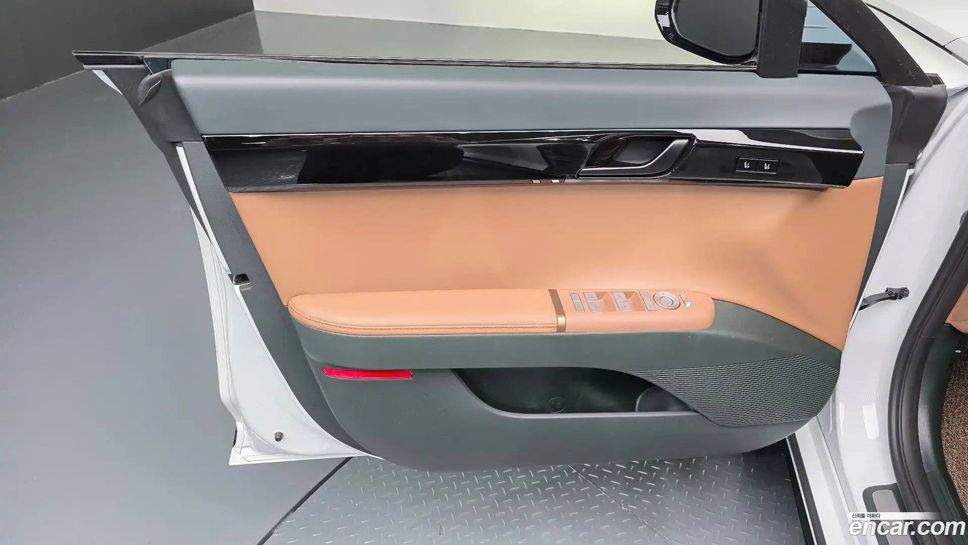 Grandeur Hyundai 2025.3-INNER-034