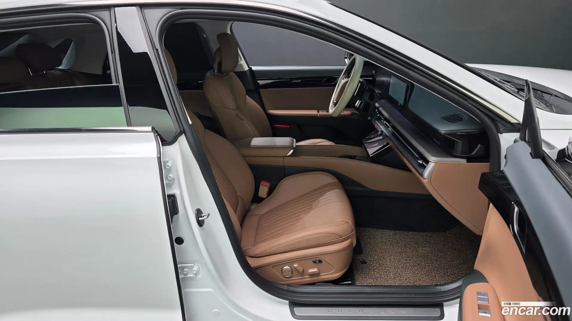 Grandeur Hyundai 2025.3-INNER-036