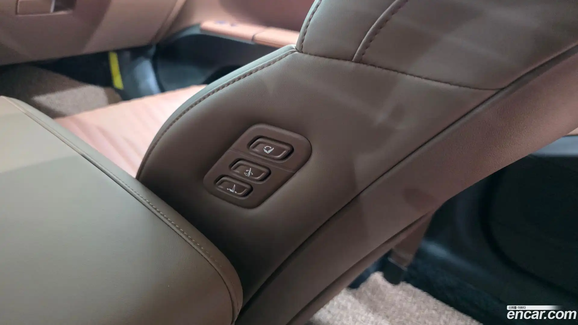 Grandeur Hyundai 2025.3-OPTION-044