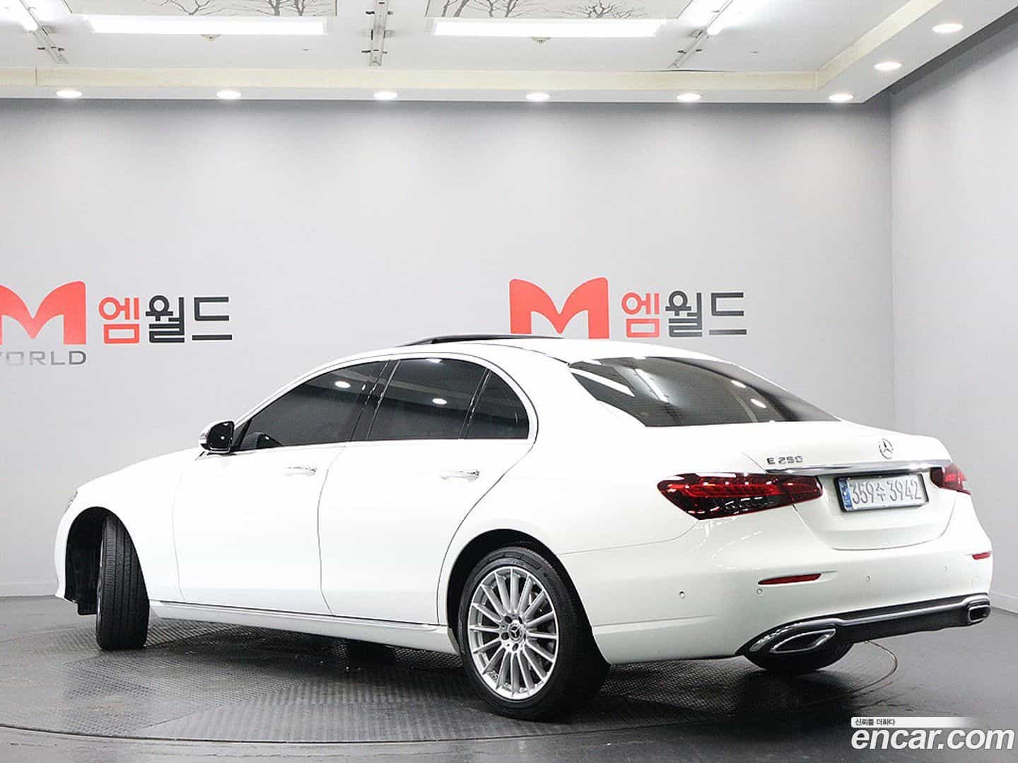 E-Class Mercedes-Benz 2021.3-OUTER-004