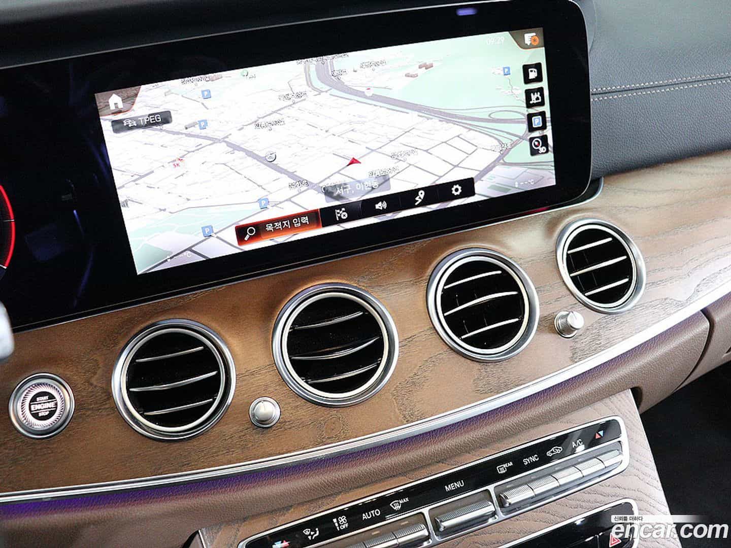 E-Class Mercedes-Benz 2021.3-INNER-008