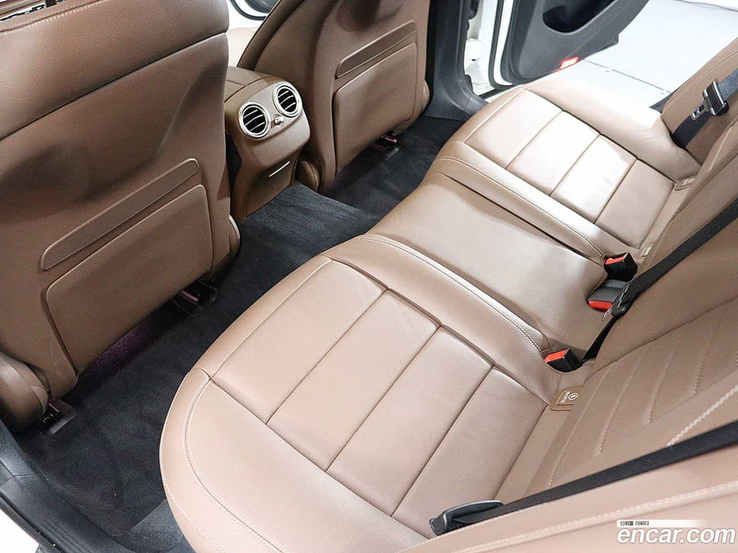 E-Class Mercedes-Benz 2021.3-OPTION-019