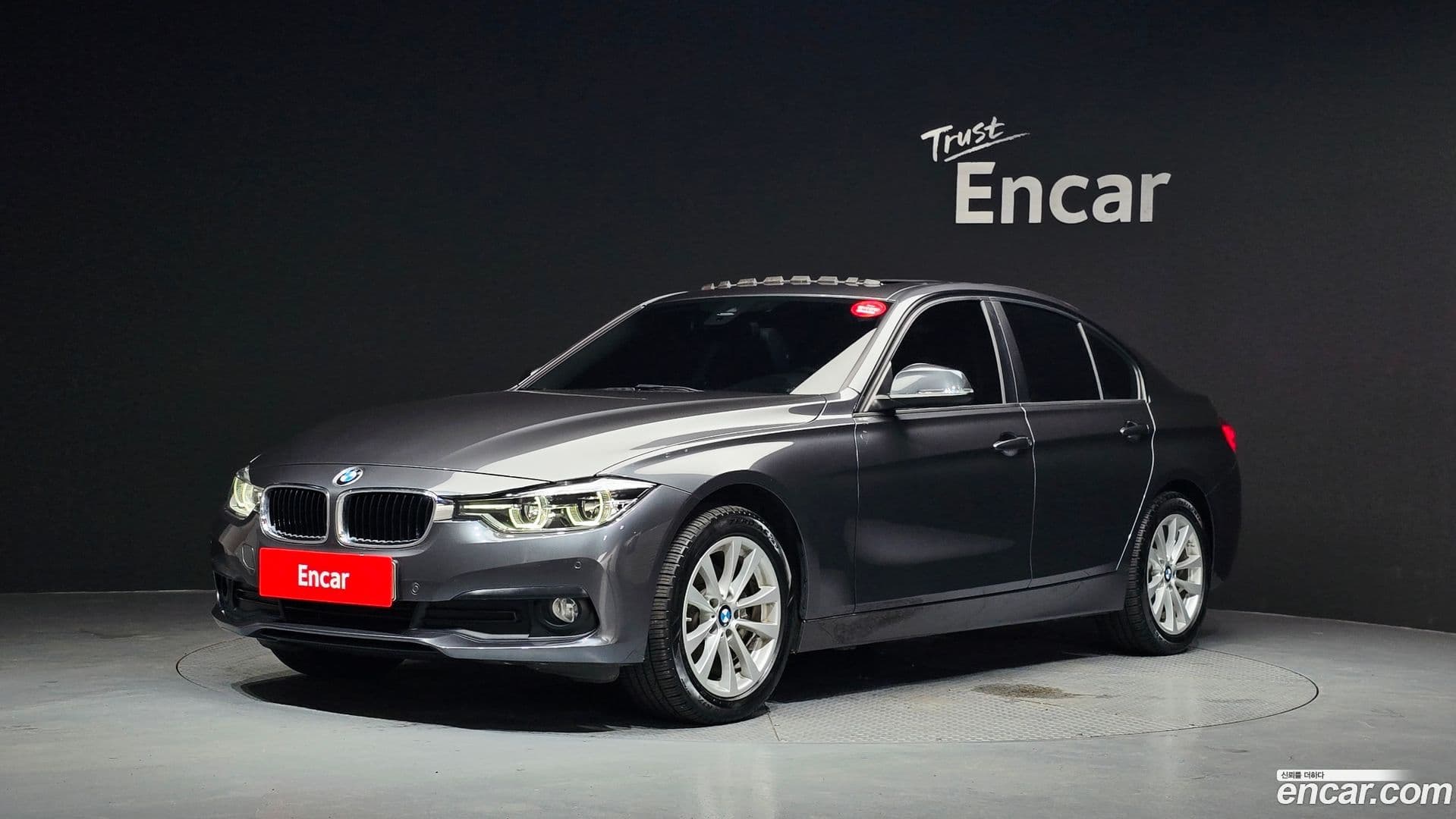Main__Slider__Photo:3-Series BMW 2018.11-0