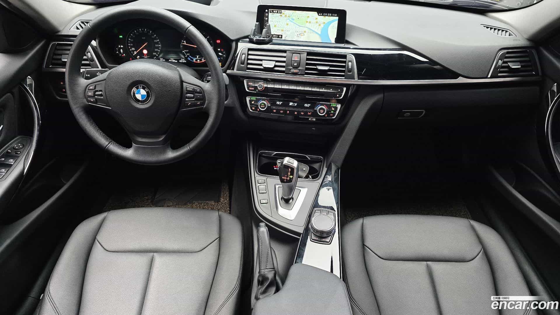 3-Series BMW 2018.11-INNER-007