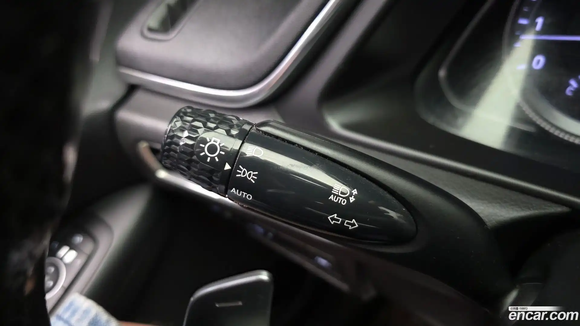 Sonata Hyundai 2019.6-OPTION-040