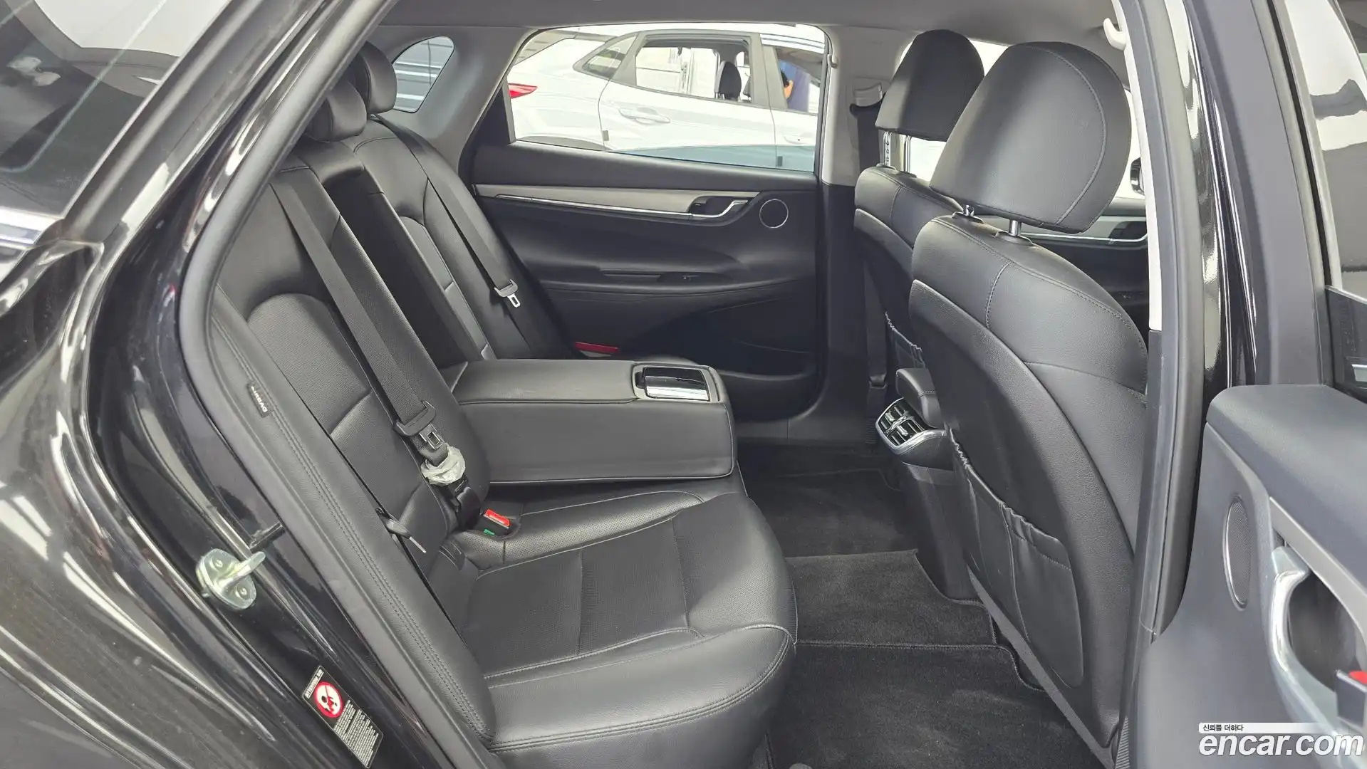 Grandeur Hyundai 2020.8-OPTION-015