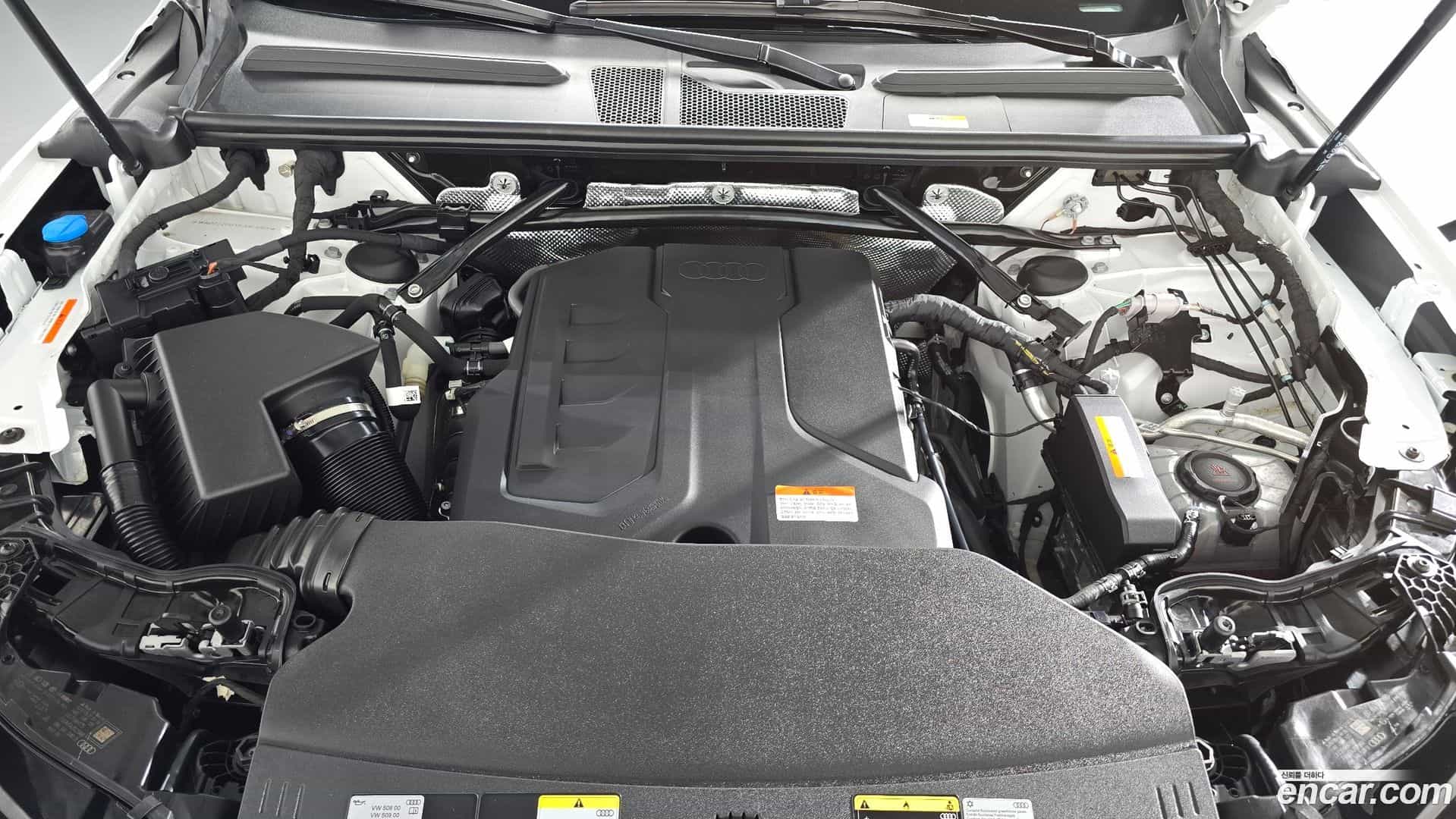 Q5 Audi 2025.10-OUTER-006