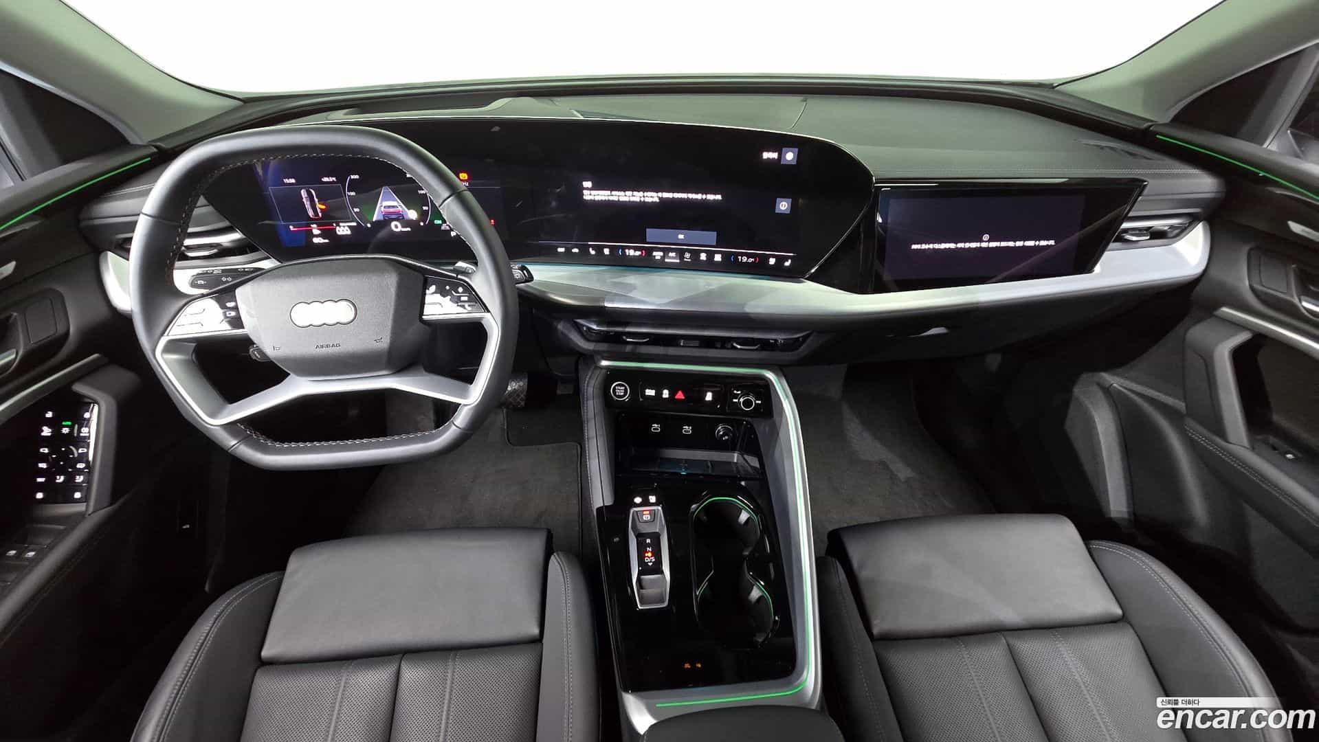 Q5 Audi 2025.10-INNER-007