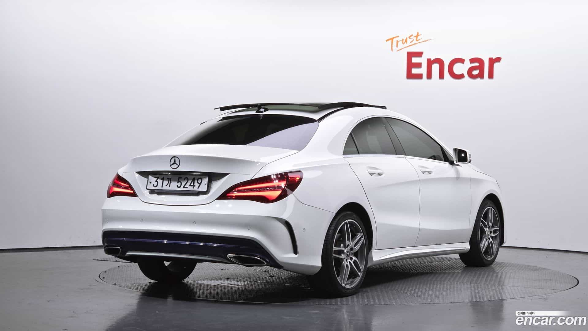 CLA-Class Mercedes-Benz 2017.11-OUTER-002