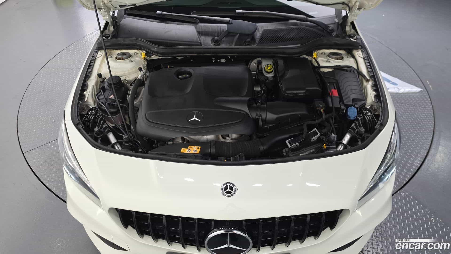 CLA-Class Mercedes-Benz 2017.11-OUTER-006