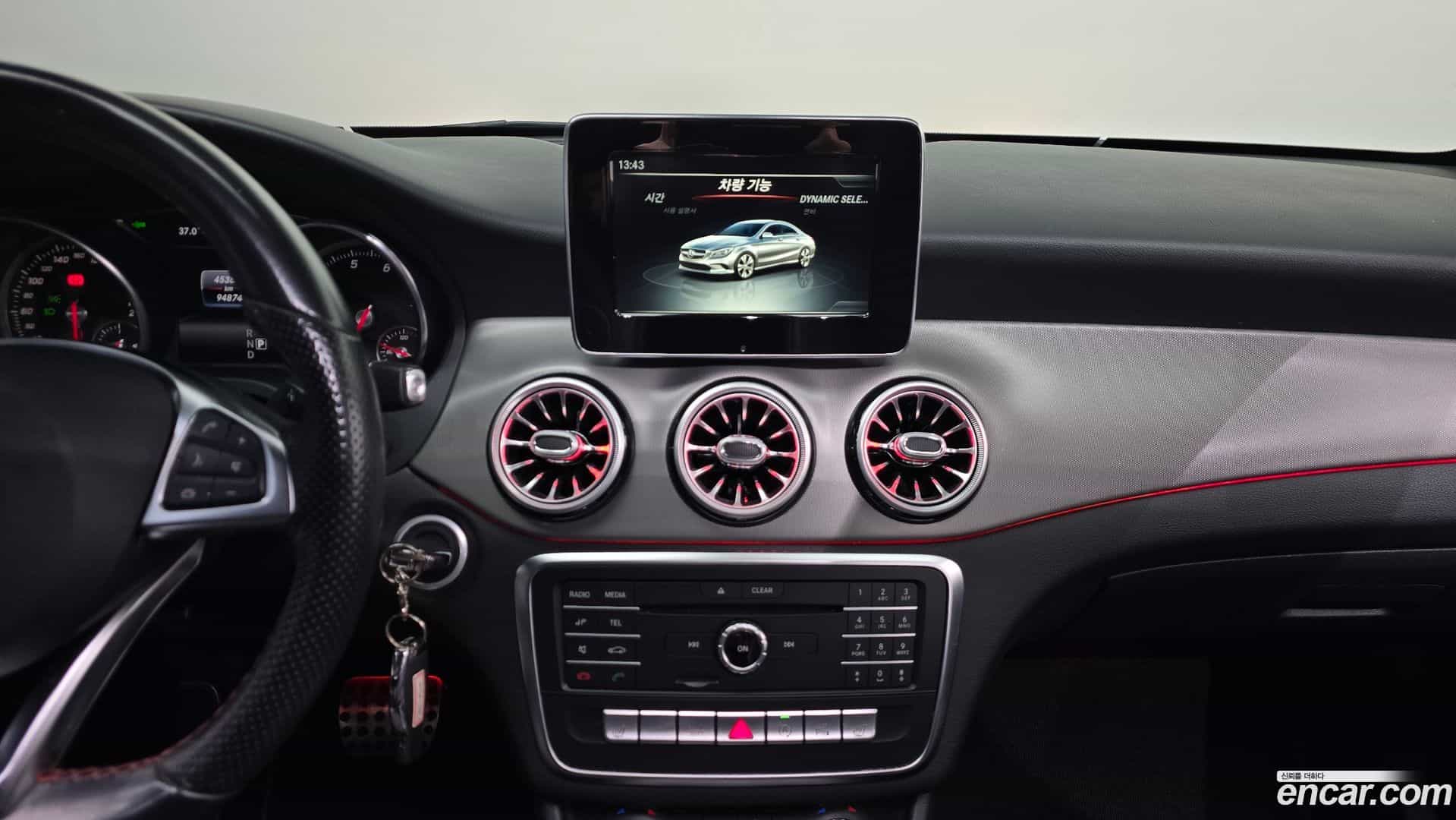 CLA-Class Mercedes-Benz 2017.11-OPTION-017