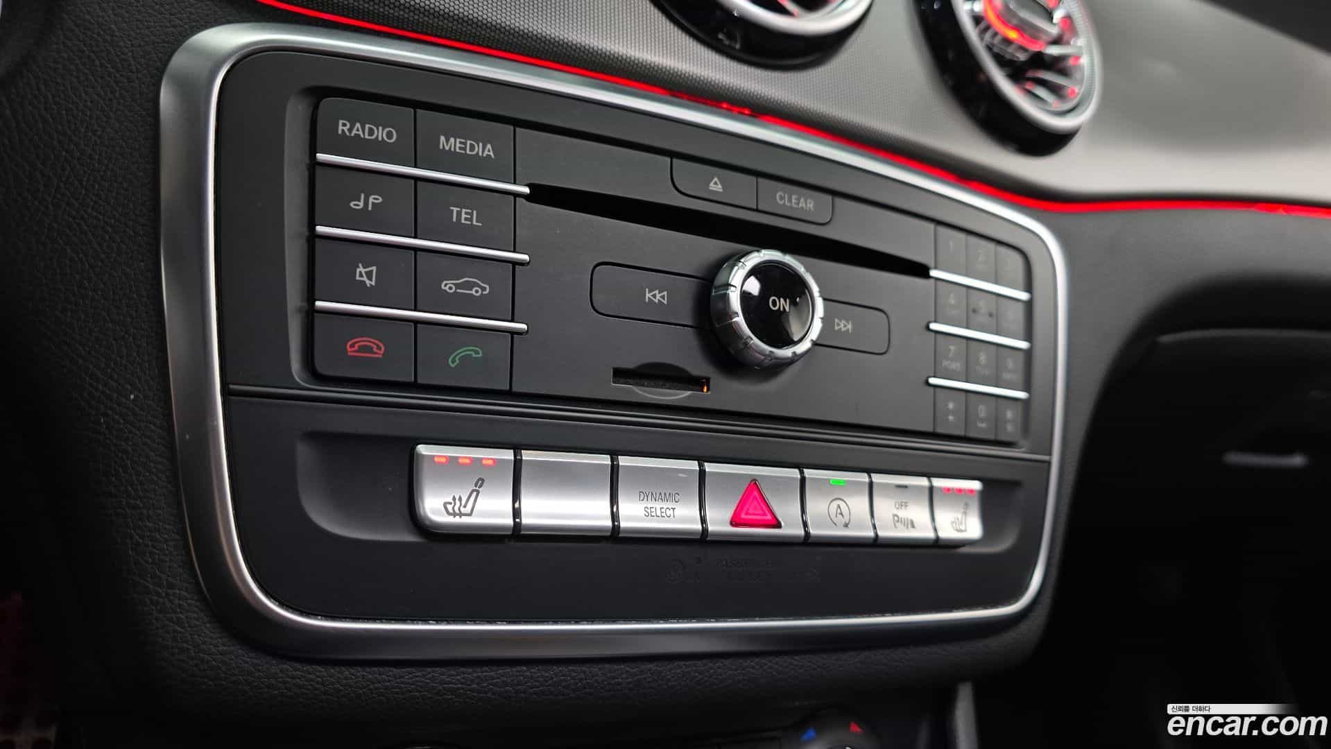 CLA-Class Mercedes-Benz 2017.11-OPTION-041