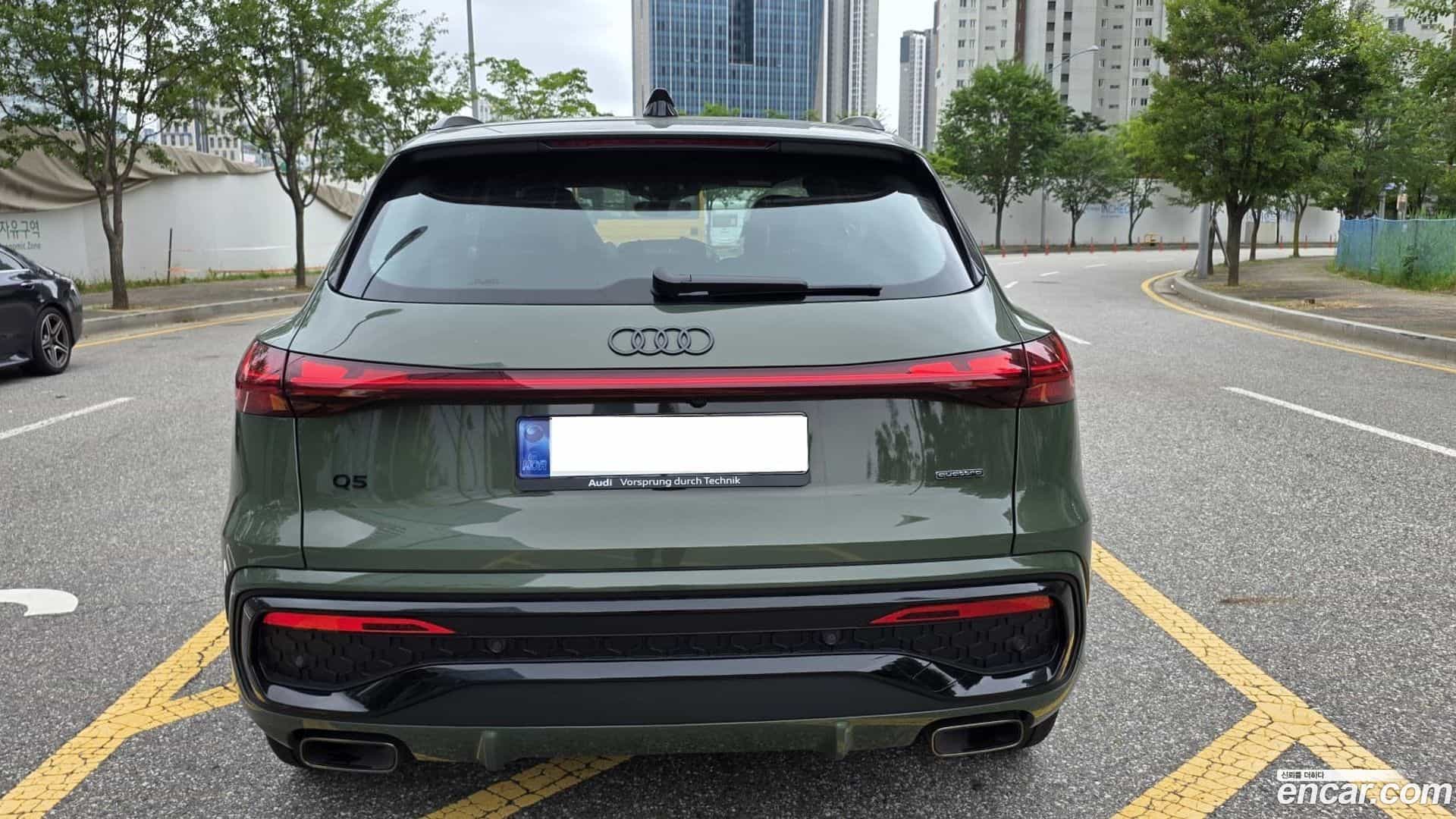 Q5 Audi 2025.11-OUTER-004