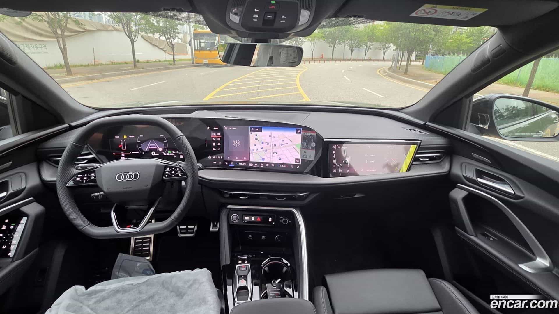 Q5 Audi 2025.11-INNER-008