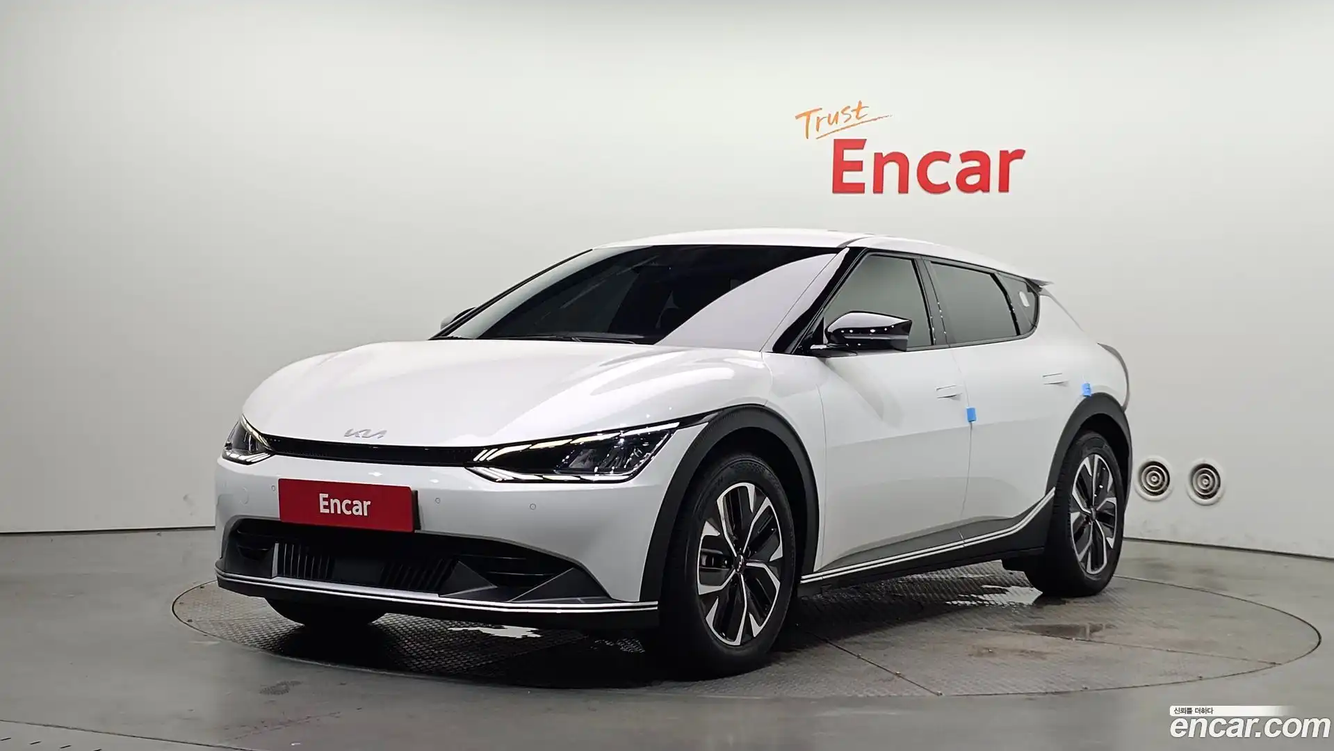 EV6 Kia 2023.10-OUTER-001