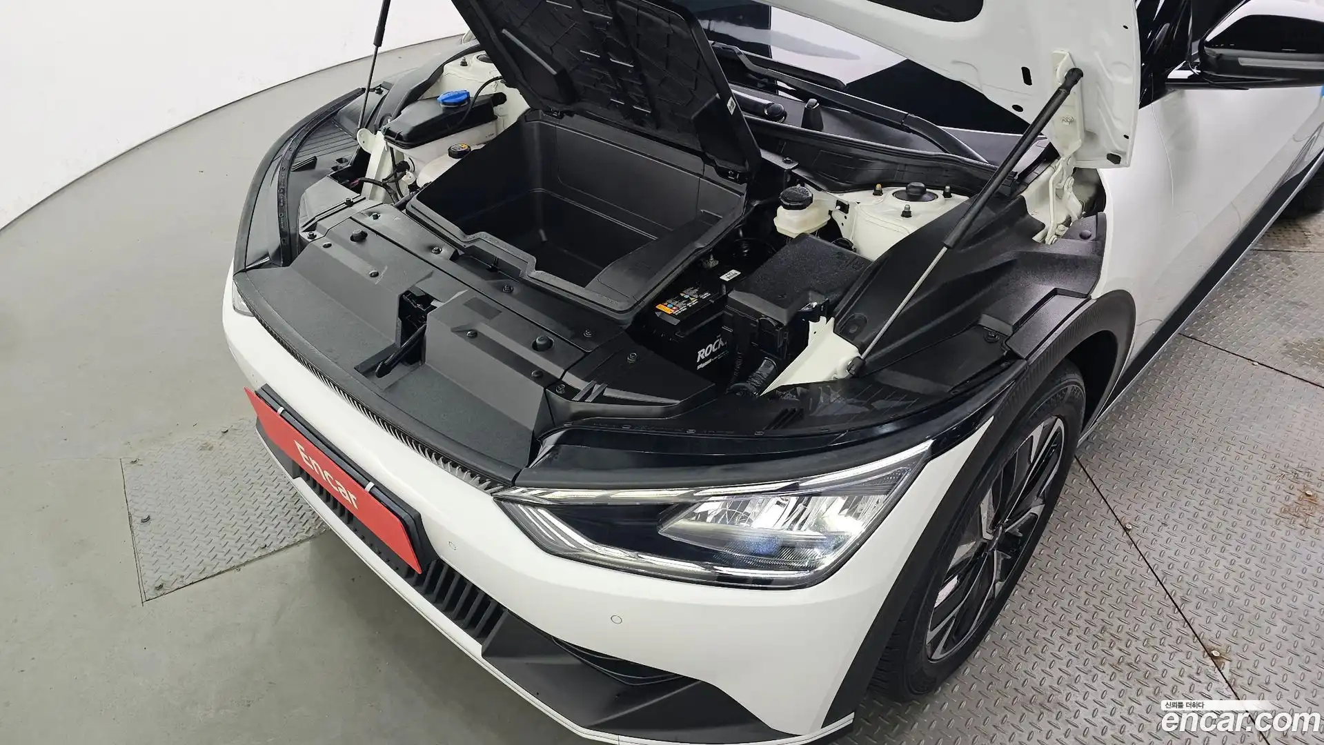 EV6 Kia 2023.10-OUTER-006
