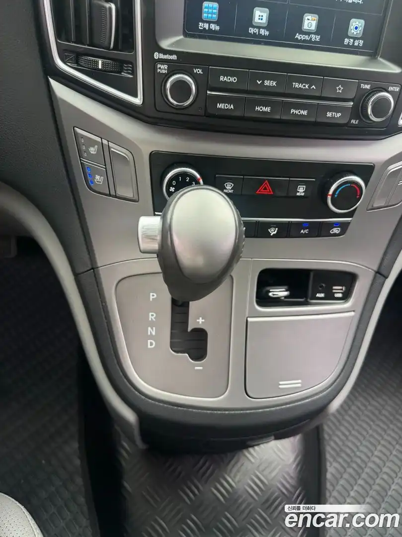 Starex Hyundai 2020.9-OPTION-015