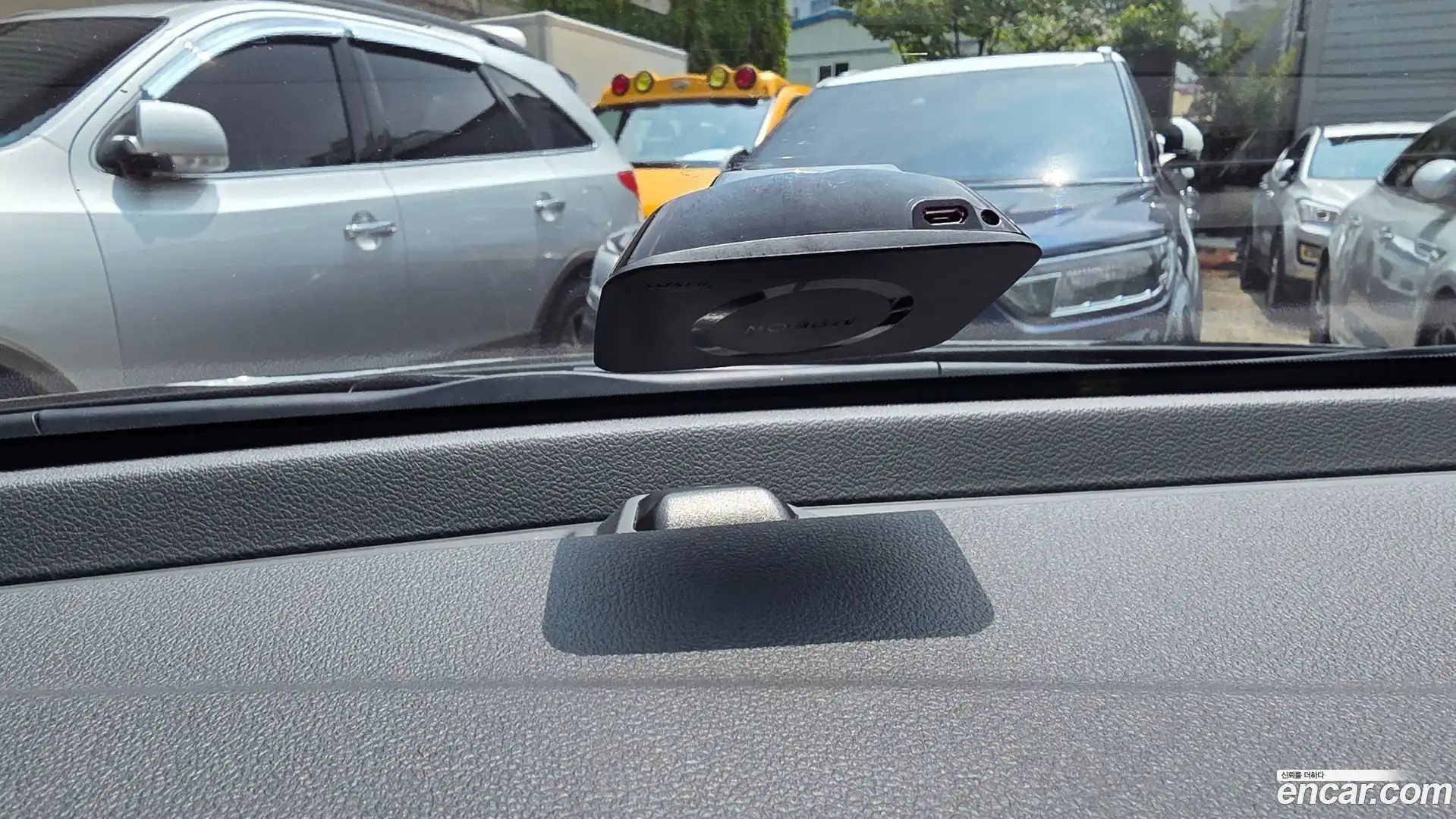 AVANTE Hyundai 2018.1-OPTION-018