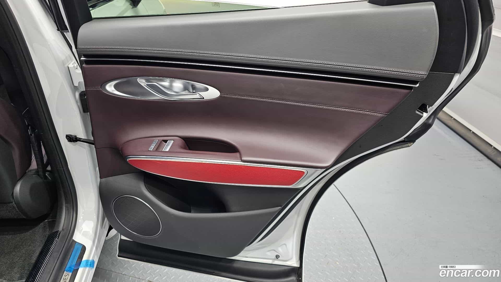 GV70 Genesis 2022.4-INNER-035