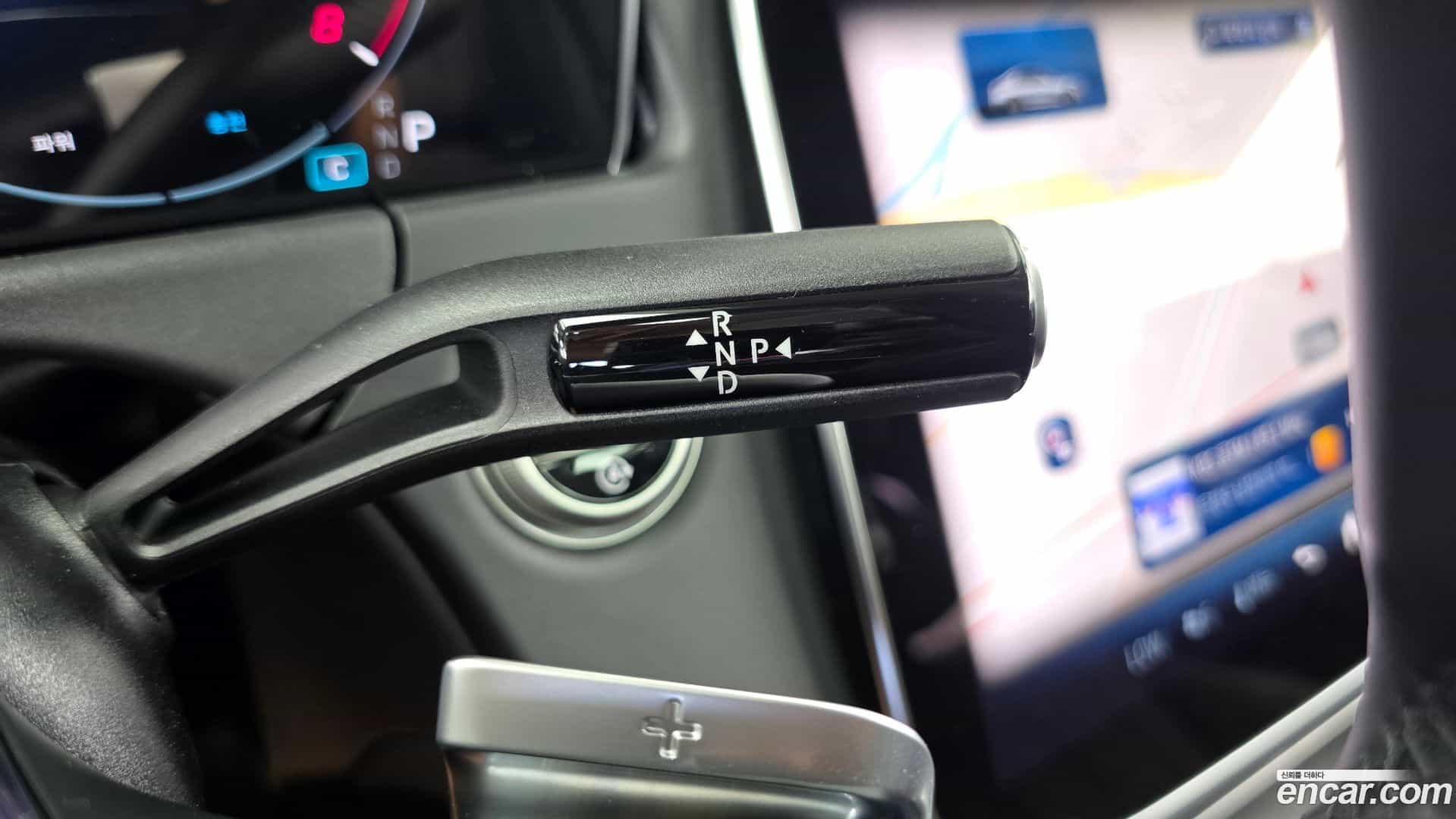 E-Class Mercedes-Benz 2025.1-INNER-009