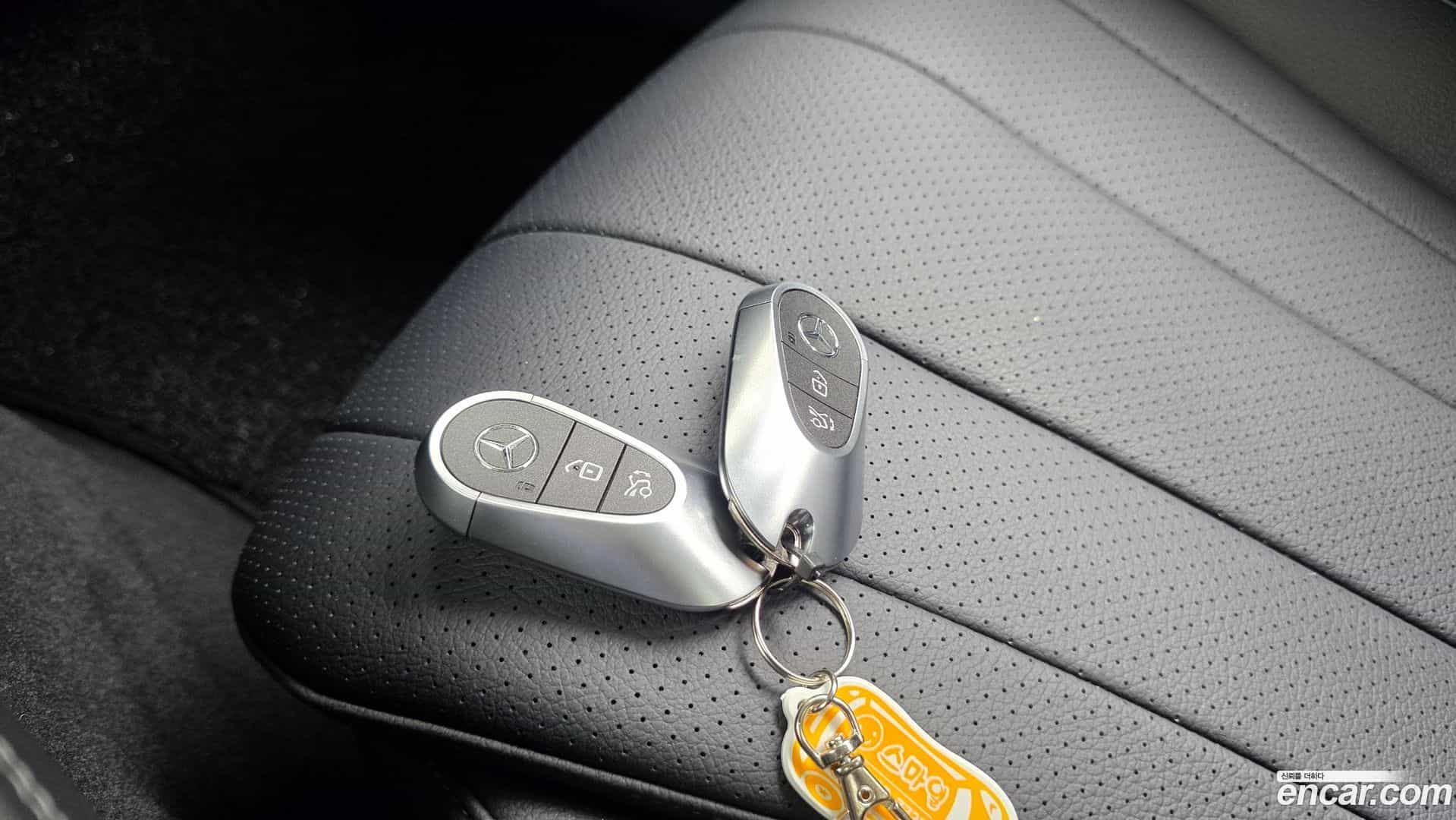 E-Class Mercedes-Benz 2025.1-OPTION-044