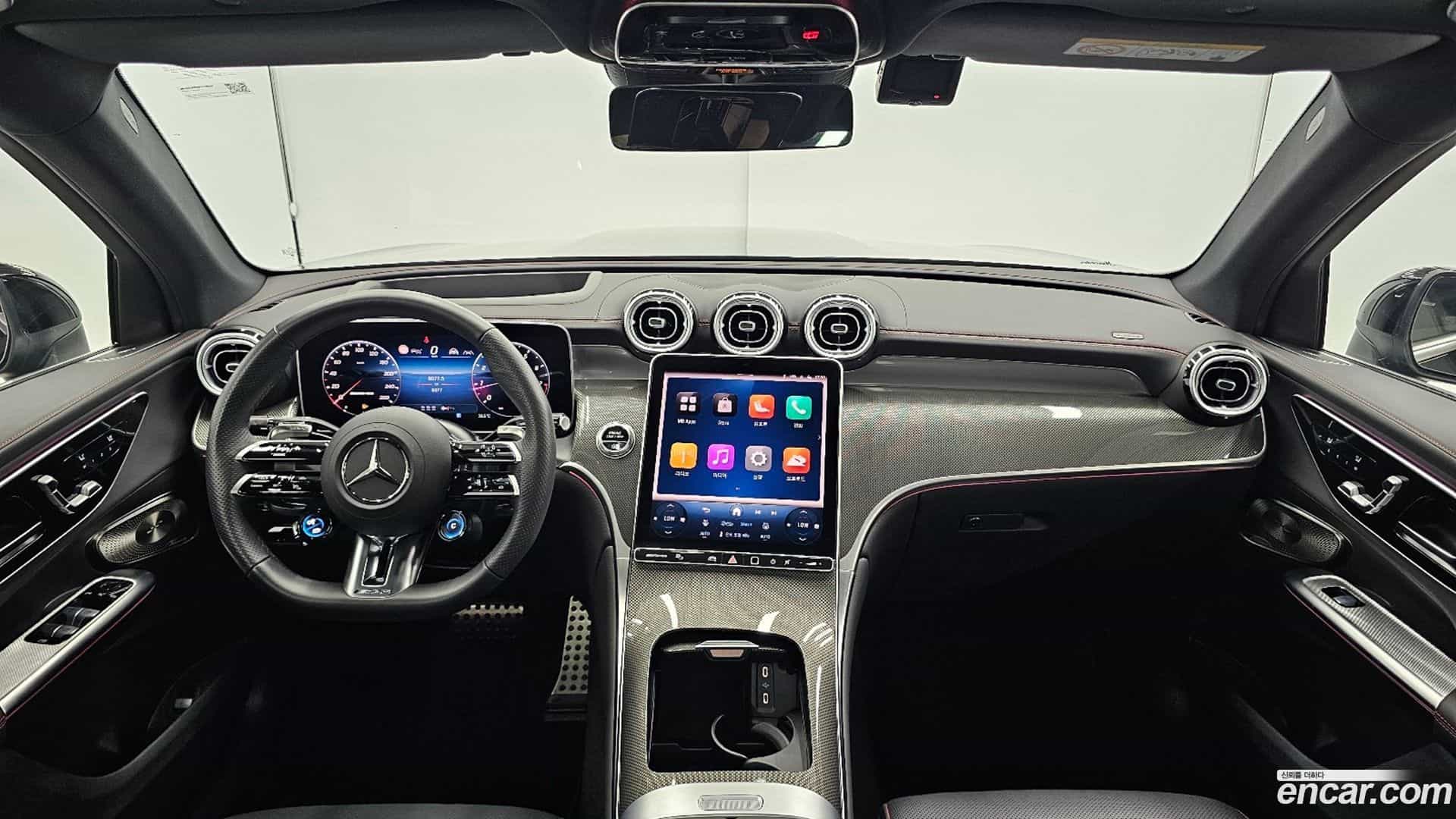 GLC-Class Mercedes-Benz 2025.8-INNER-007