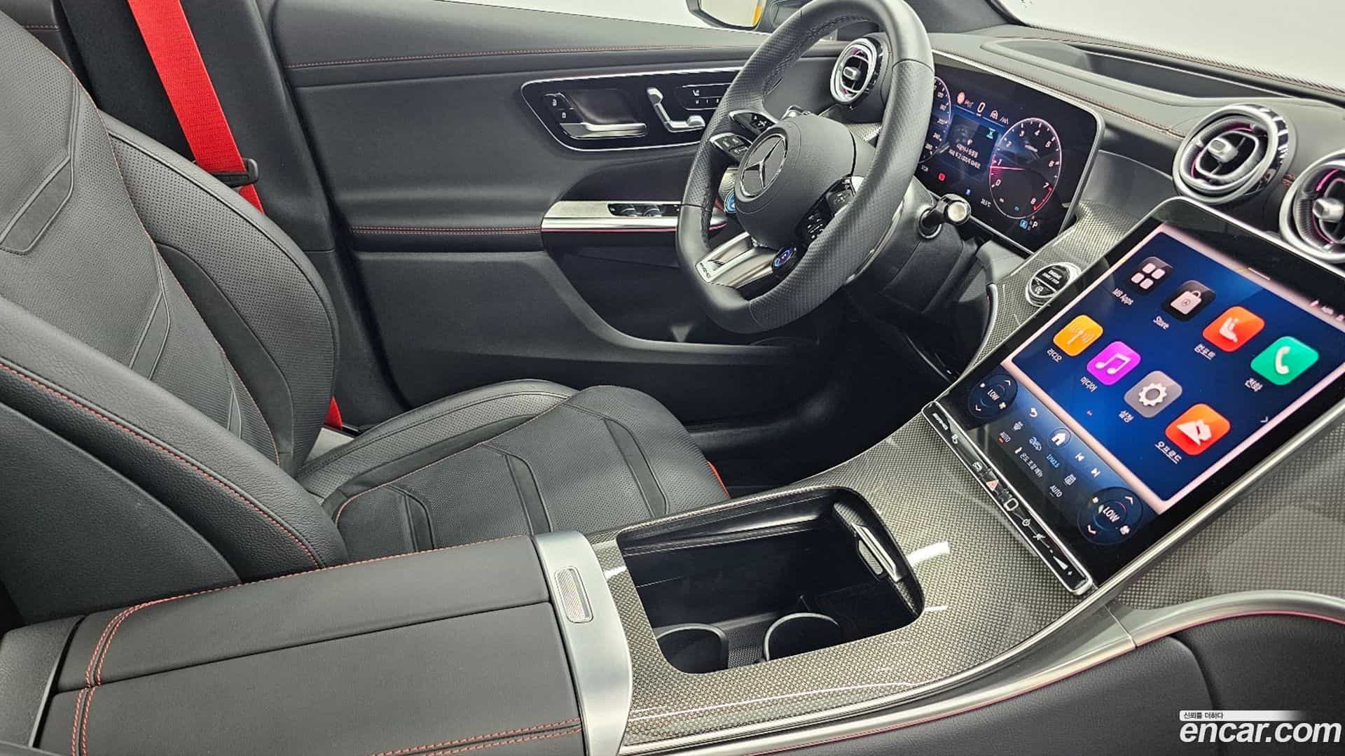 GLC-Class Mercedes-Benz 2025.8-INNER-009