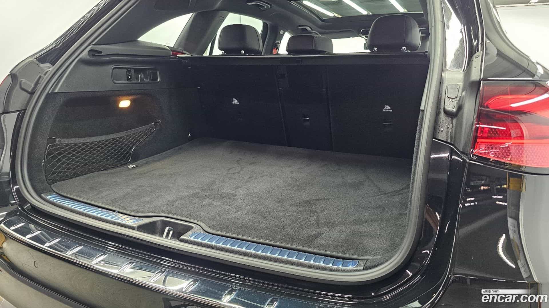 GLC-Class Mercedes-Benz 2025.8-OPTION-015