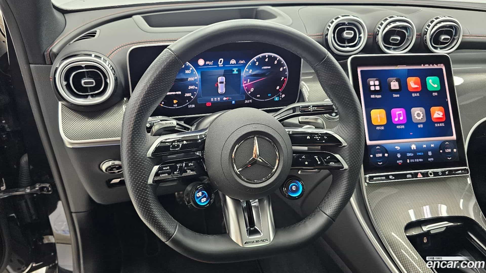 GLC-Class Mercedes-Benz 2025.8-OPTION-017