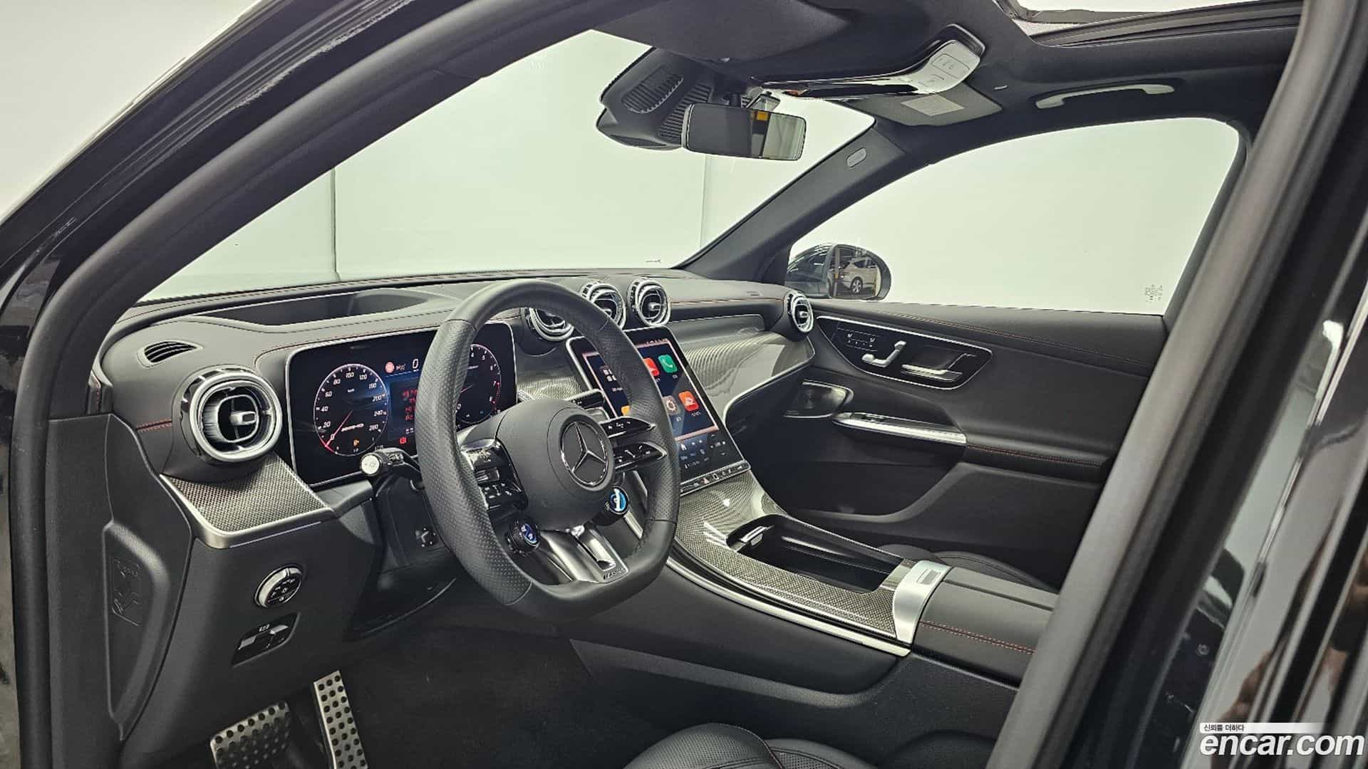 GLC-Class Mercedes-Benz 2025.8-OPTION-018