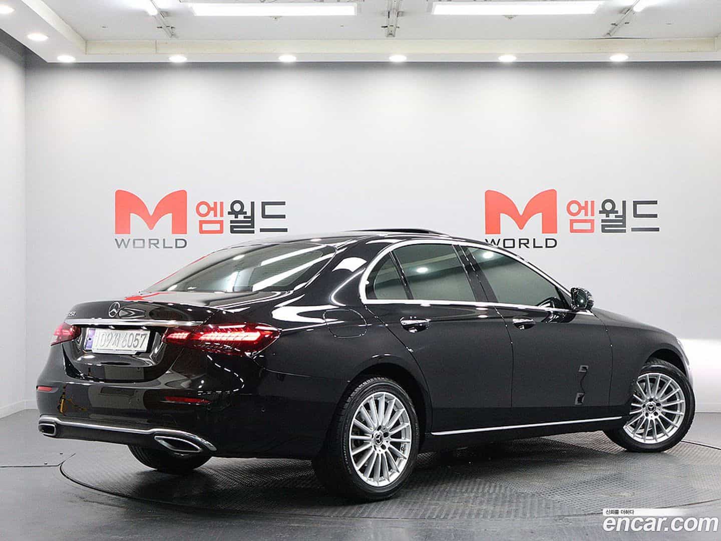 E-Class Mercedes-Benz 2022.2-OUTER-003