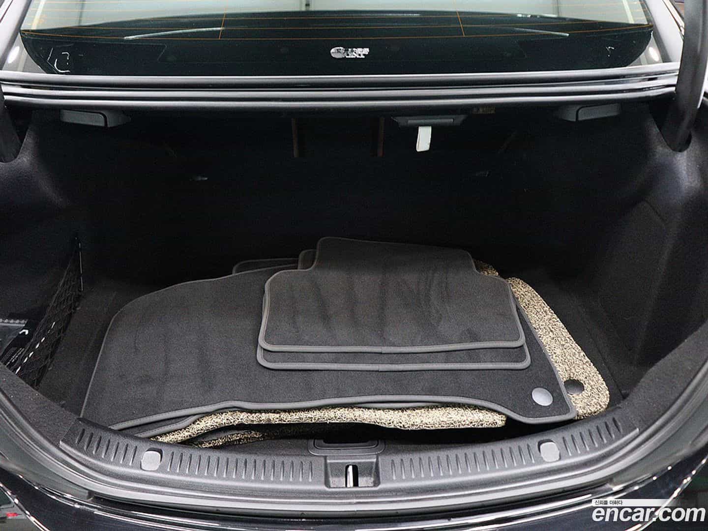 E-Class Mercedes-Benz 2022.2-OUTER-005