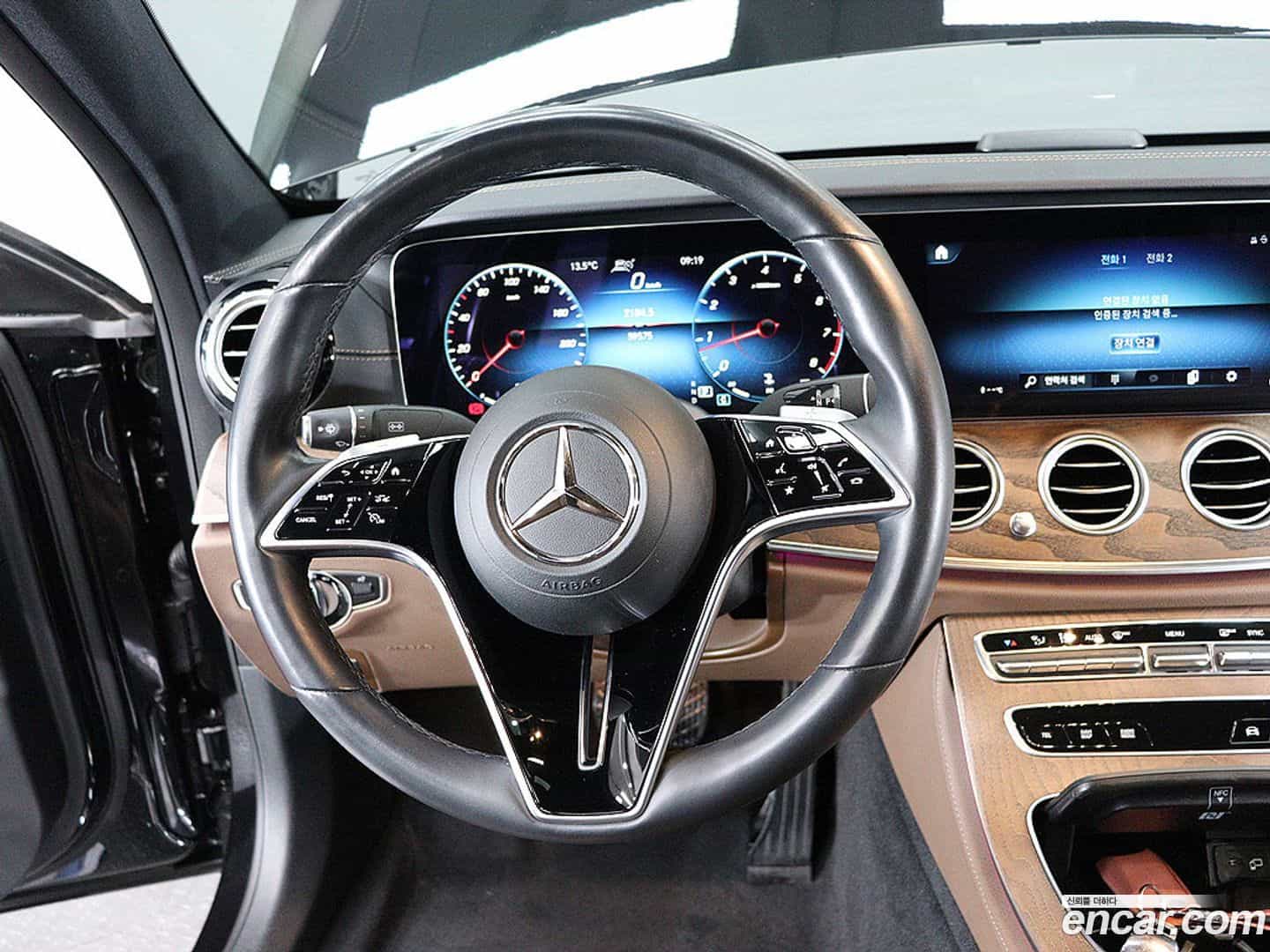 E-Class Mercedes-Benz 2022.2-OPTION-018