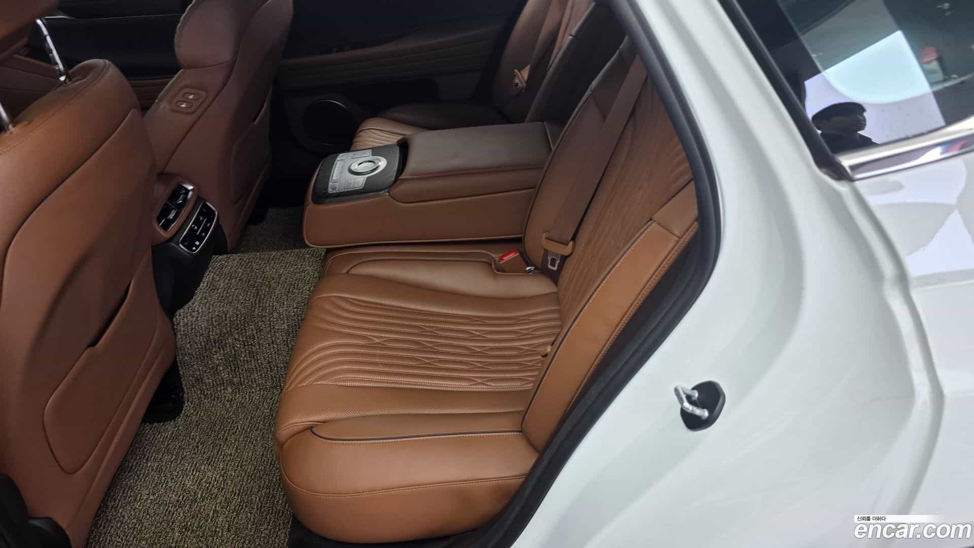 G80 Genesis 2021.7-INNER-036