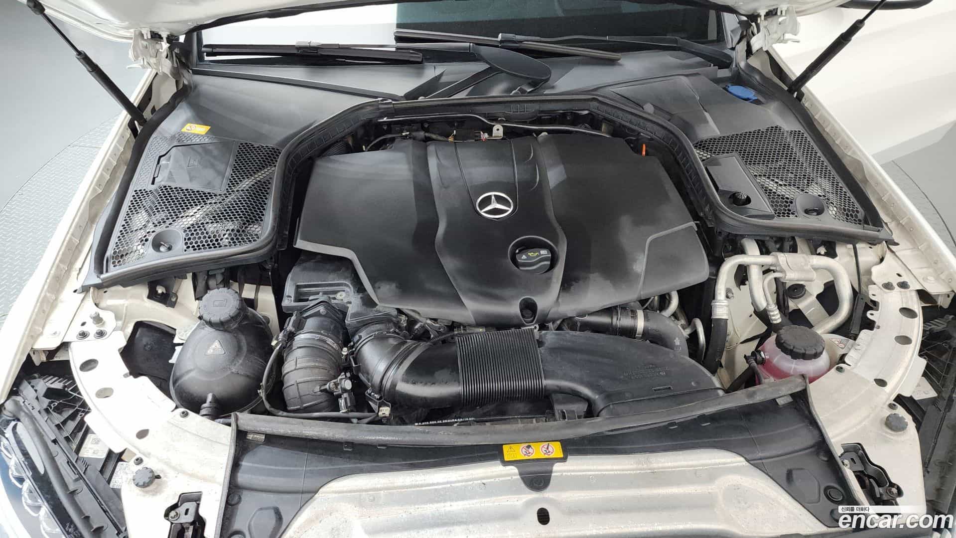C-Class Mercedes-Benz 2016.1-OUTER-006