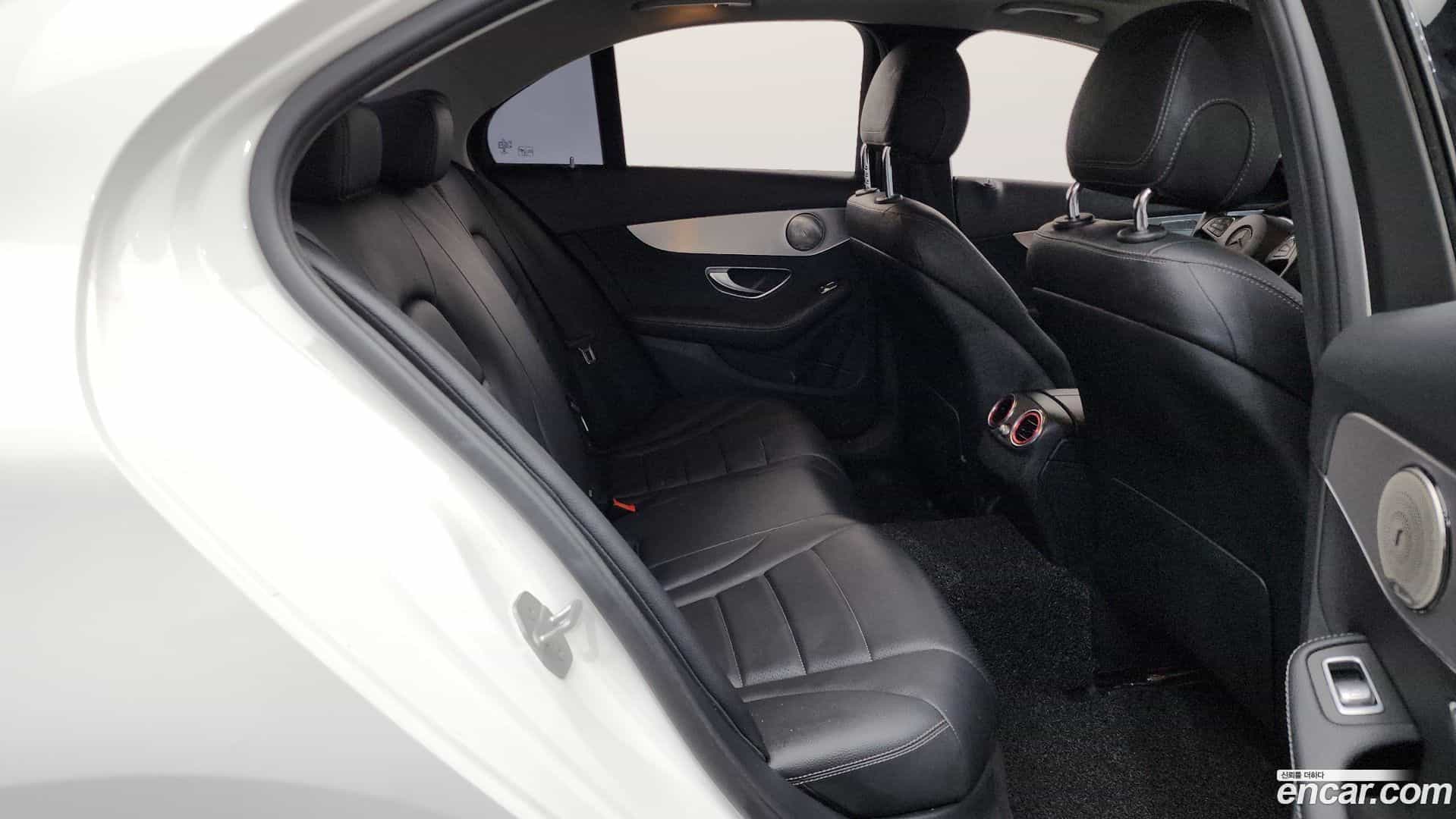 C-Class Mercedes-Benz 2016.1-OPTION-015